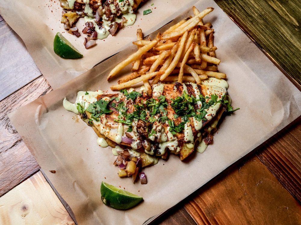 Chorizo Quesadilla — ケサディーヤ